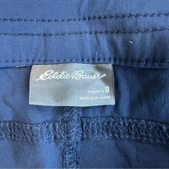 Eddie Bauer Navy Capri Outdoor Hiking Lightweight Pants, Size 8 - Picture 3 of 6
